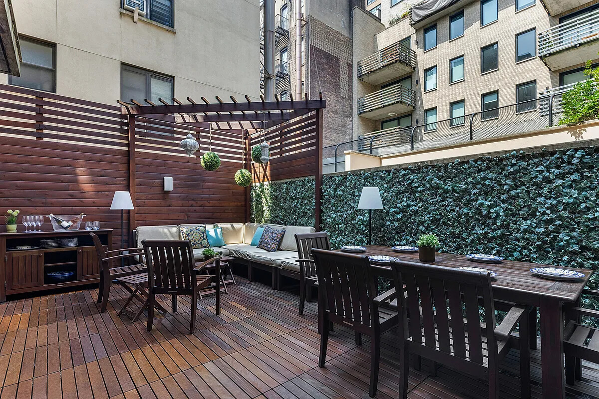 65 Thompson Street Soho New York NY 10012