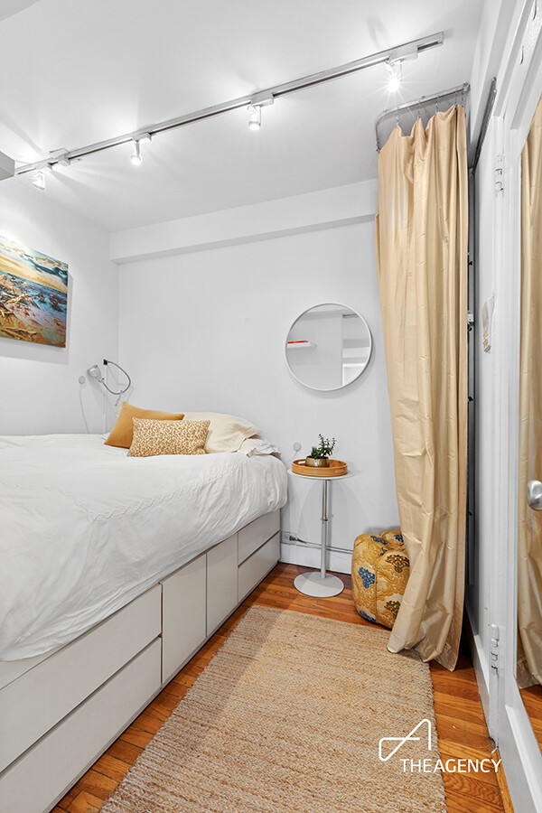 200 West 20th Street 303 Chelsea New York NY 10011