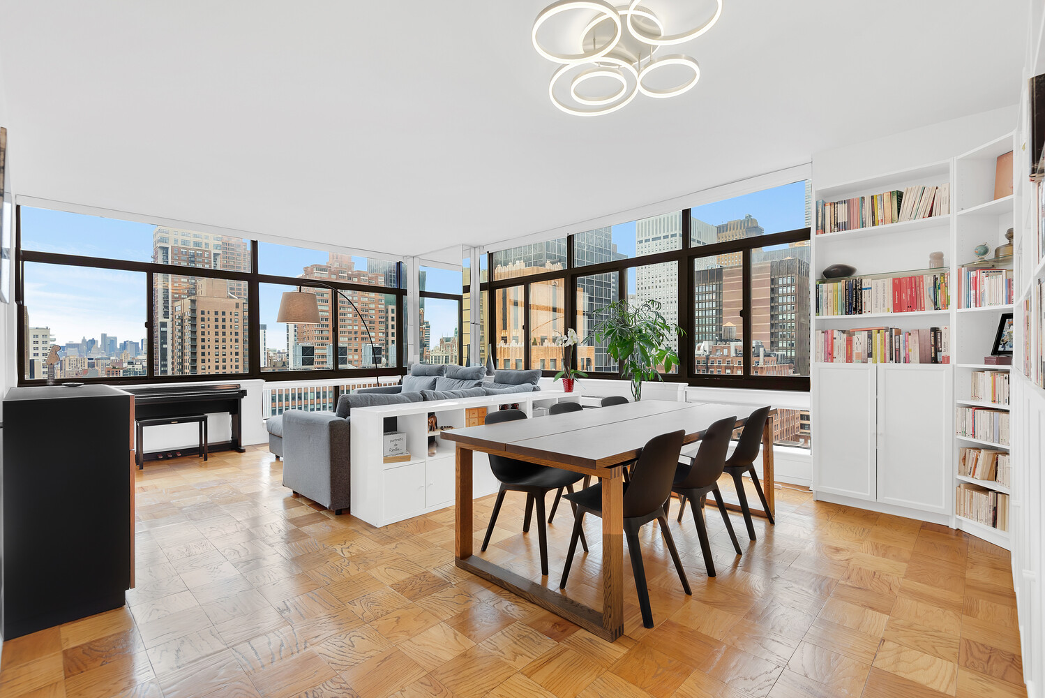 303 East 43rd Street 25B Turtle Bay New York NY 10017