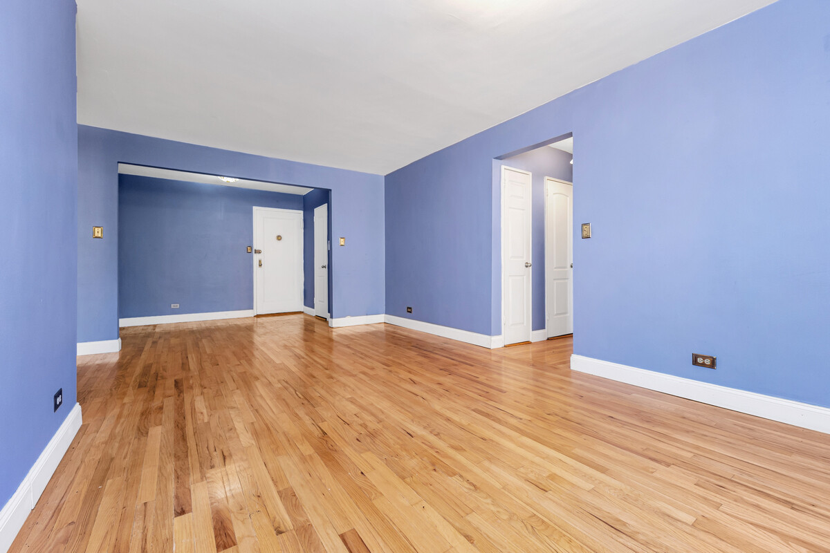 140-21 Burden Crescent 306 Briarwood Queens NY 11435