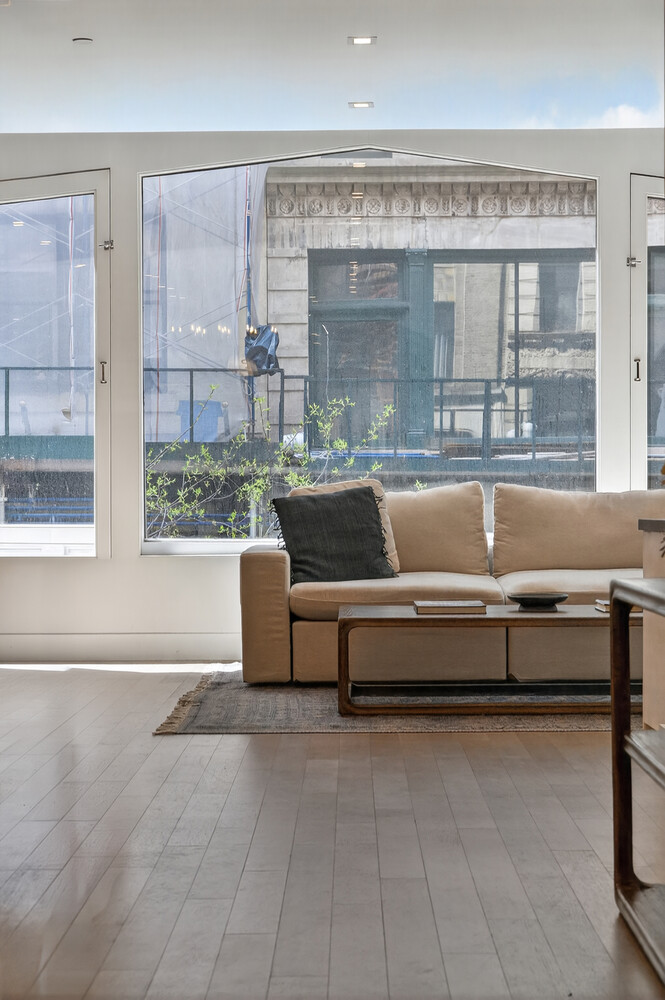 17 East 17th Street 2FL Flatiron District New York NY 10003