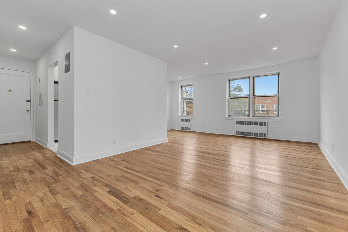 65-35 Yellowstone Blvd. 6F Forest Hills Queens NY 11375