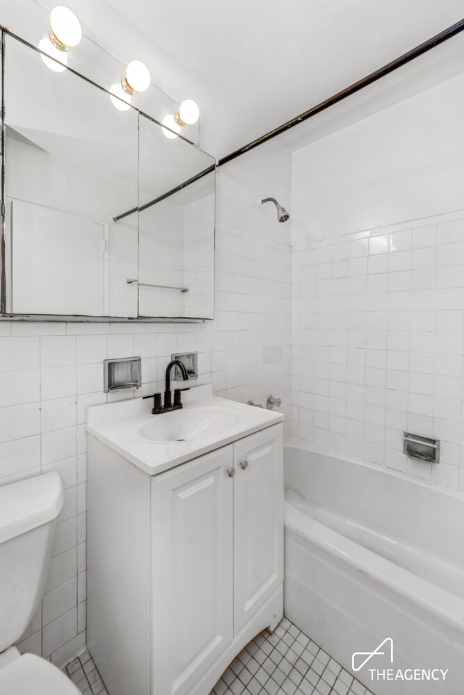 205 West End Avenue Lincoln Square New York NY 10023