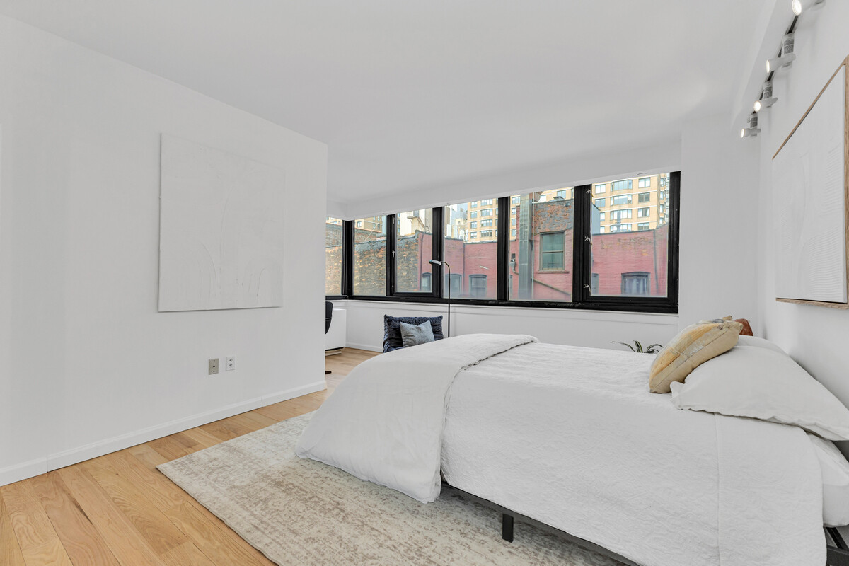159 East 30th Street 7A Kips Bay New York NY 10016
