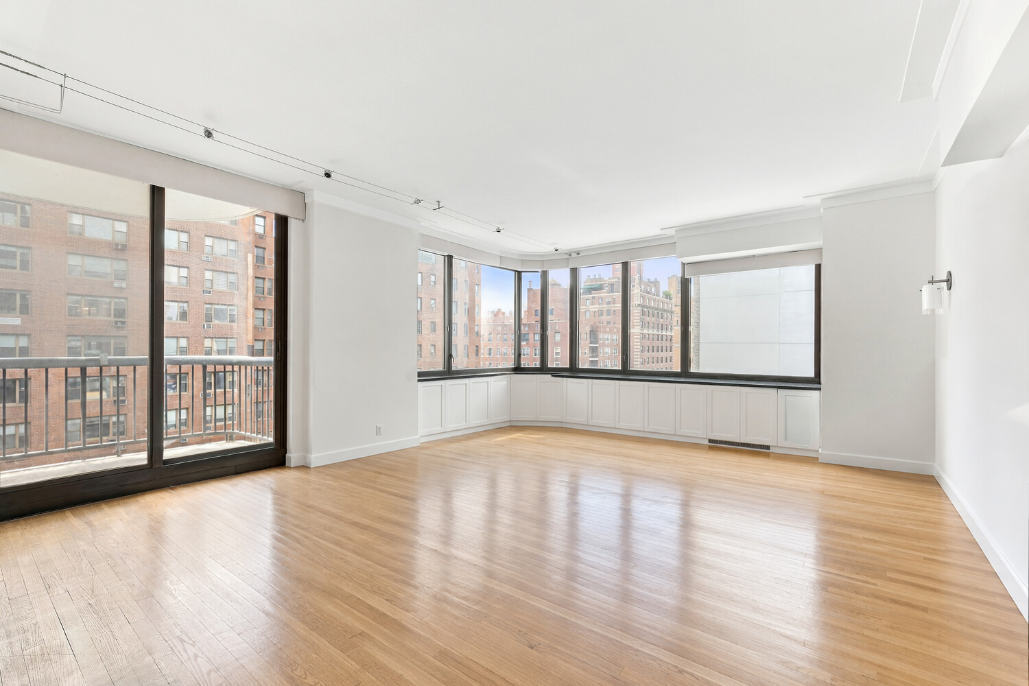 52 East End Avenue 10ABC Upper East Side New York NY 10028