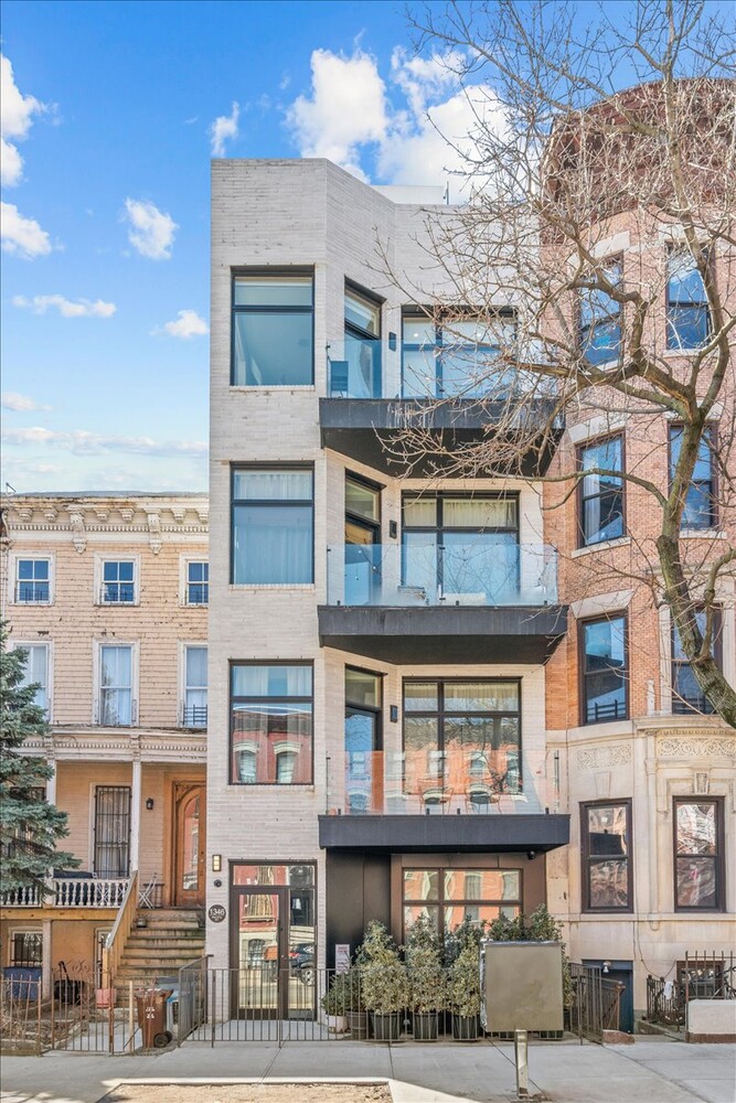 1346 Pacific Street 1A Crown Heights Brooklyn NY 11216
