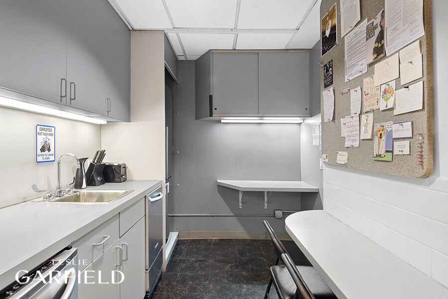 850 Park Avenue 1A/F Upper East Side New York NY 10075