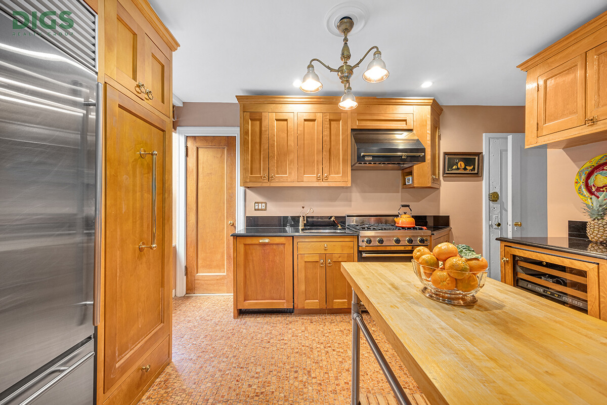 41 West 82nd Street Upper West Side New York NY 10024