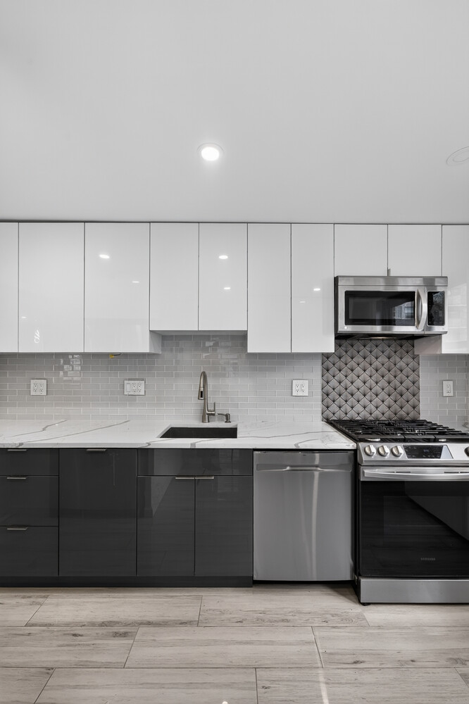 305 East 40th Street 15L Tudor City New York NY 10016
