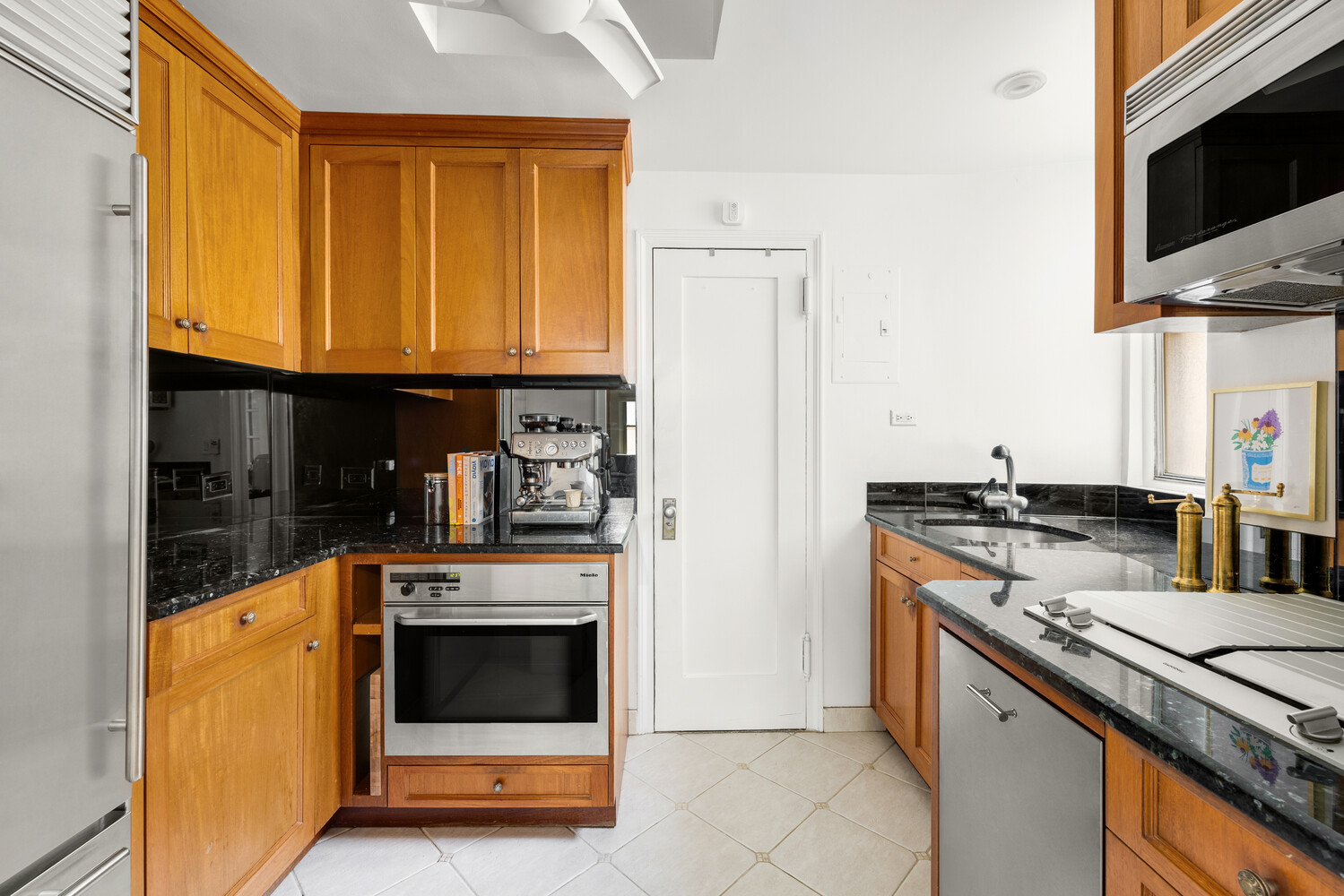 7 East 85th Street 8B Upper East Side New York NY 10028