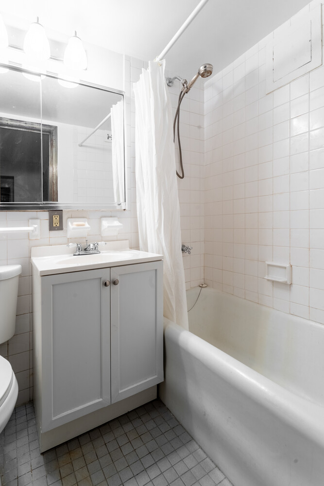 25 Tudor City Place 1710 Tudor City New York NY 10017