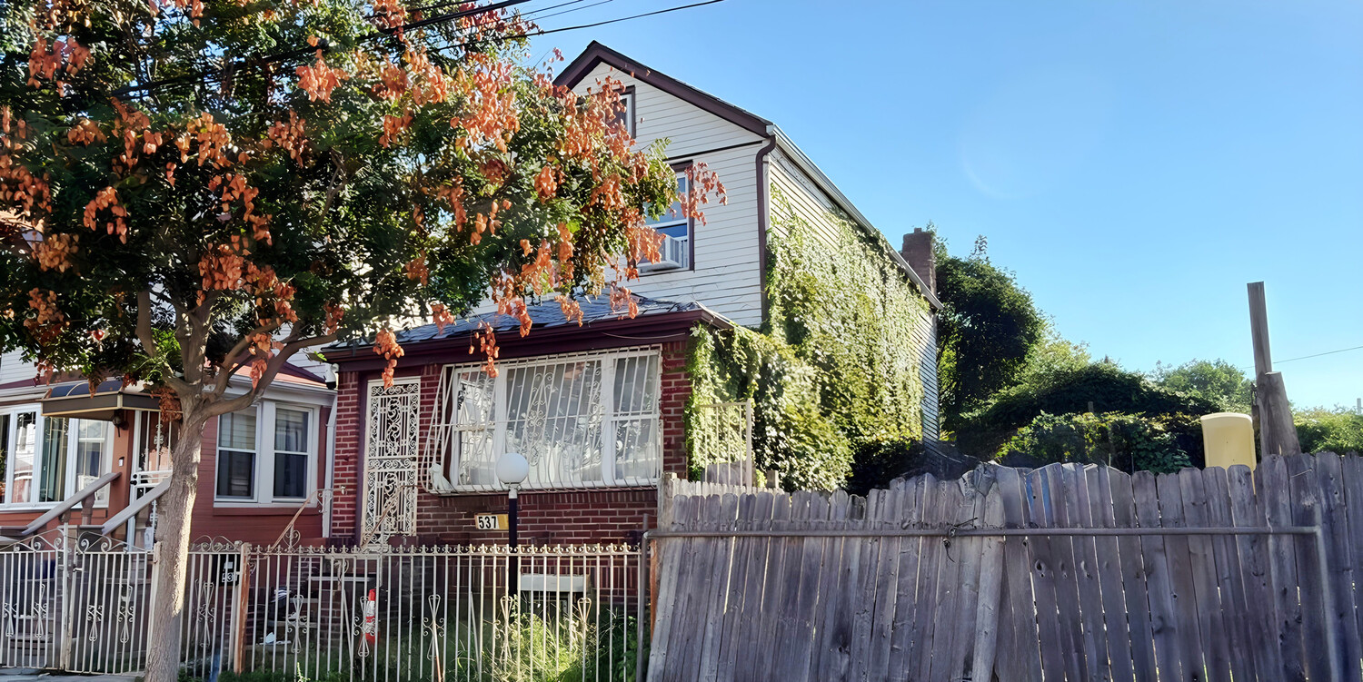 537 East 39th Street Farragut Brooklyn NY 11203