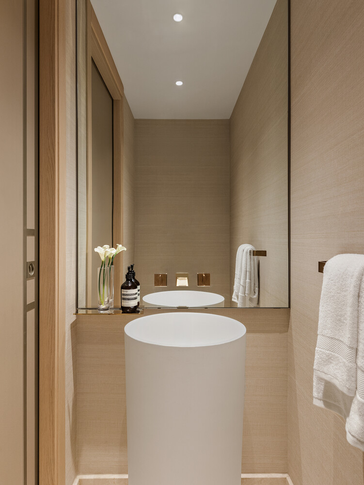 685 Fifth Avenue 22B Midtown East New York NY 10022