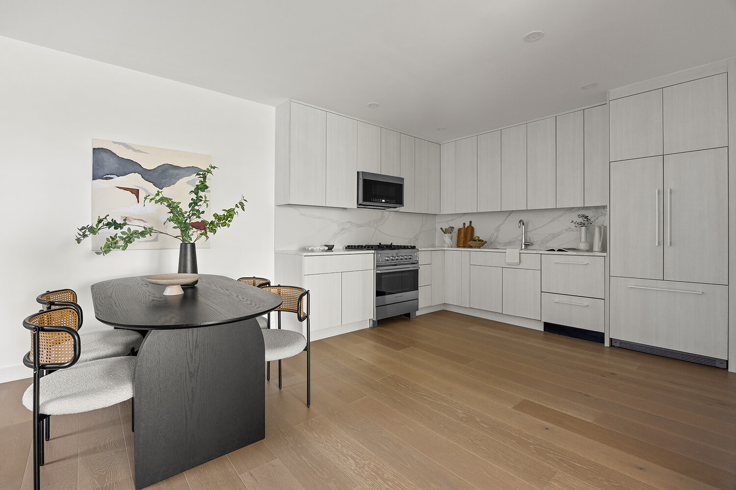 379 Ocean Parkway 5B Kensington Brooklyn NY 11218