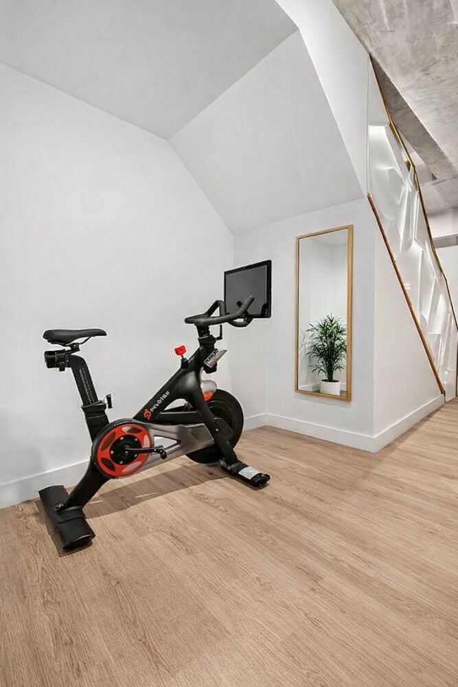 218 North 8th Street 1A Williamsburg Brooklyn NY 11211