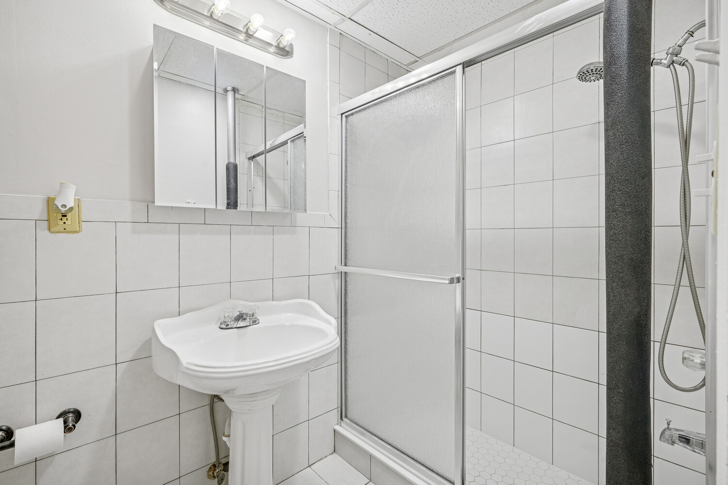 1105 Cypress Avenue MIX Ridgewood Queens NY 11385