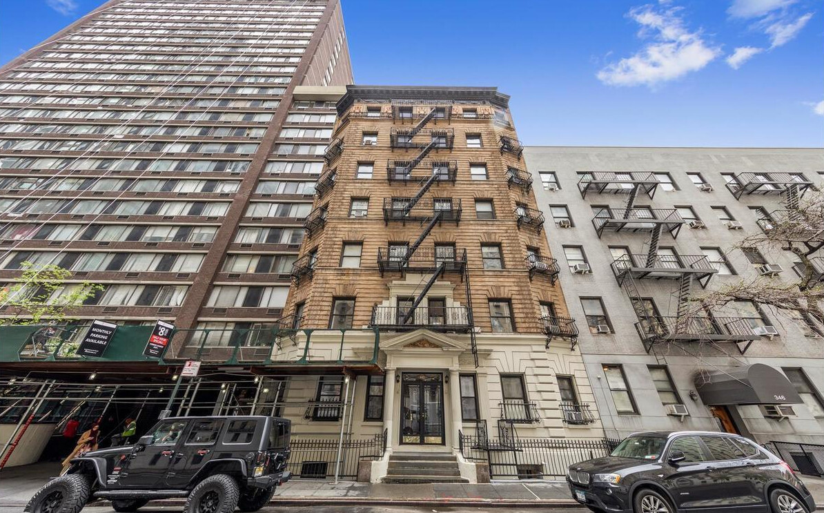 342 West 56th Street 2F Clinton New York NY 10019