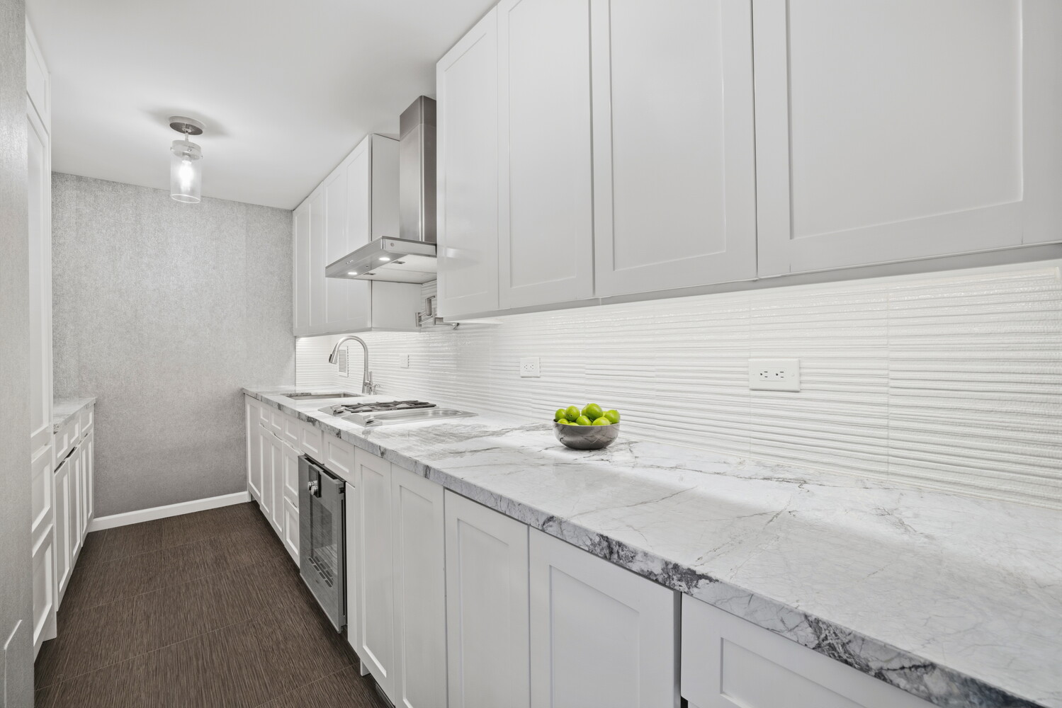 330 East 38th Street 37B Murray Hill New York NY 10016