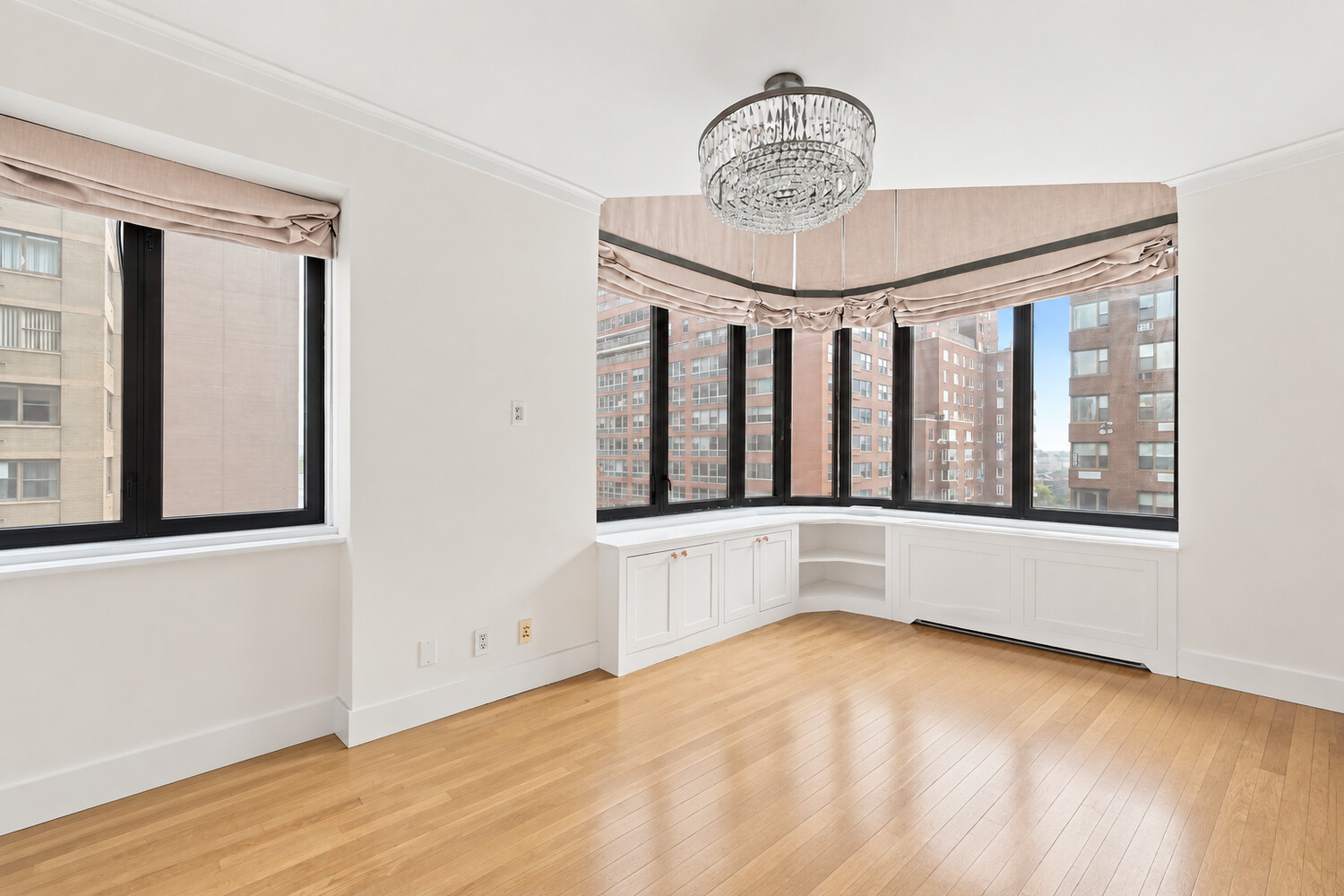 52 East End Avenue 10ABC Upper East Side New York NY 10028