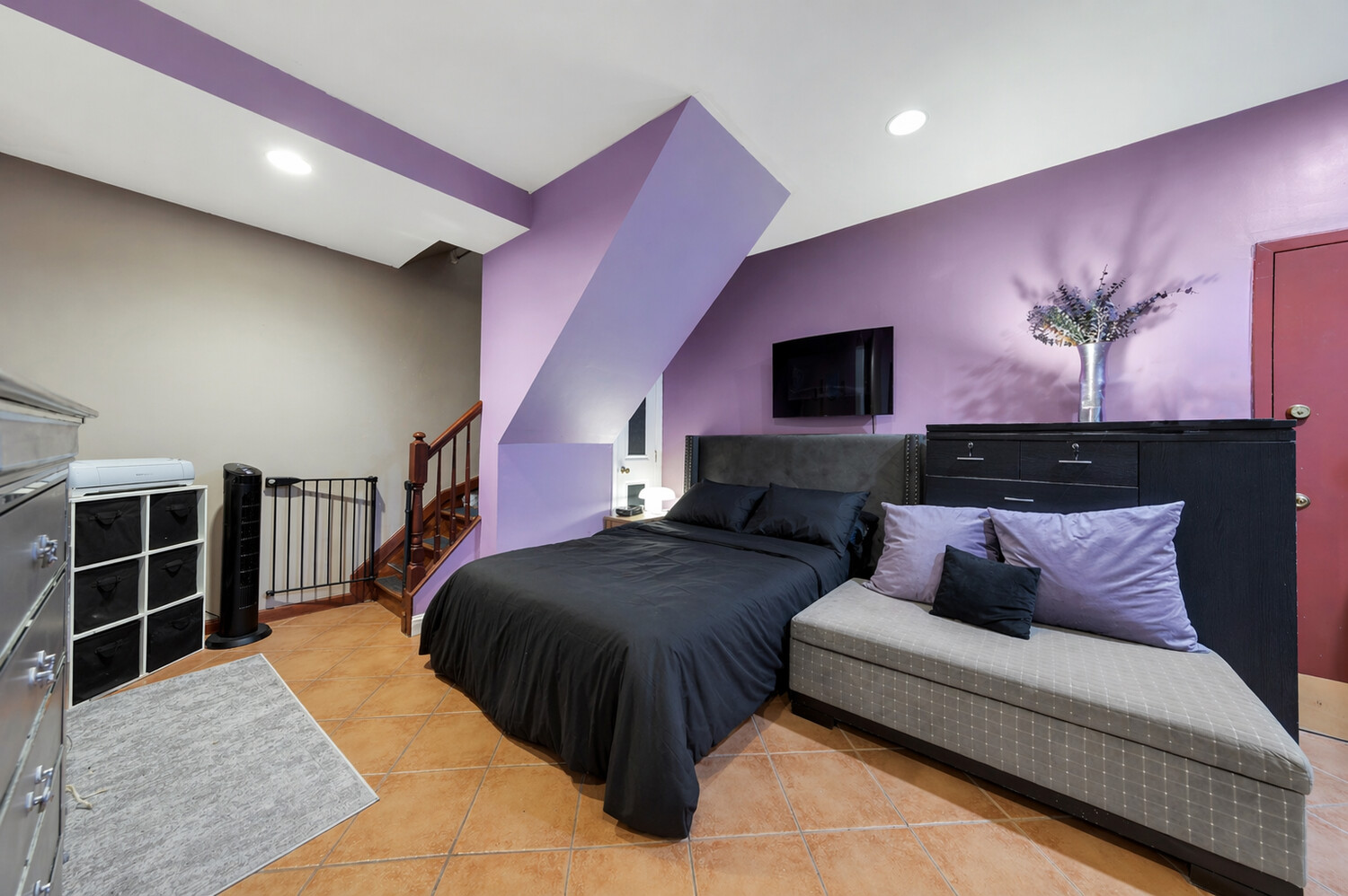 370 90th Street 1D Fort Hamilton Brooklyn NY 11209