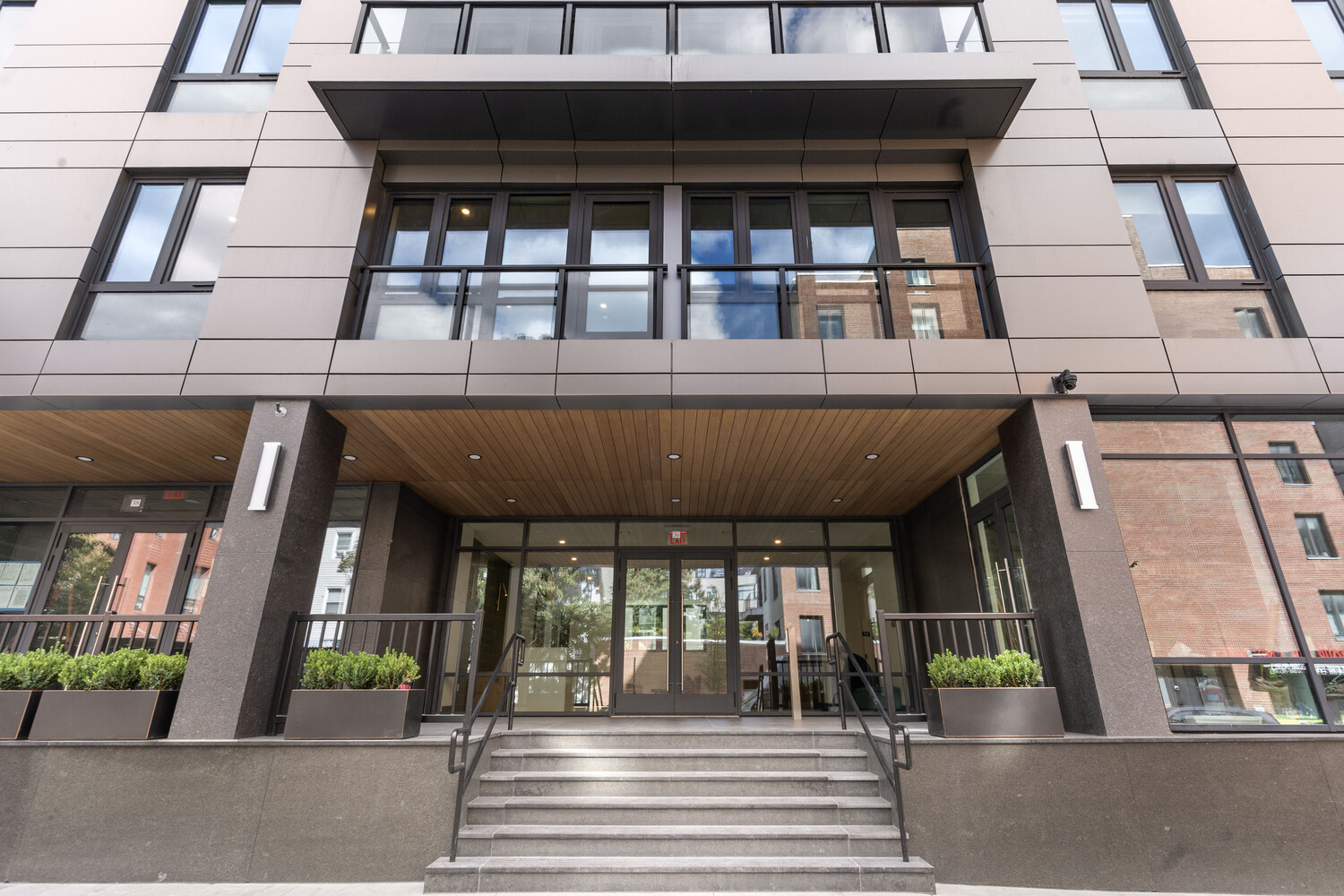 36 India Street 4H Greenpoint Brooklyn NY 11222