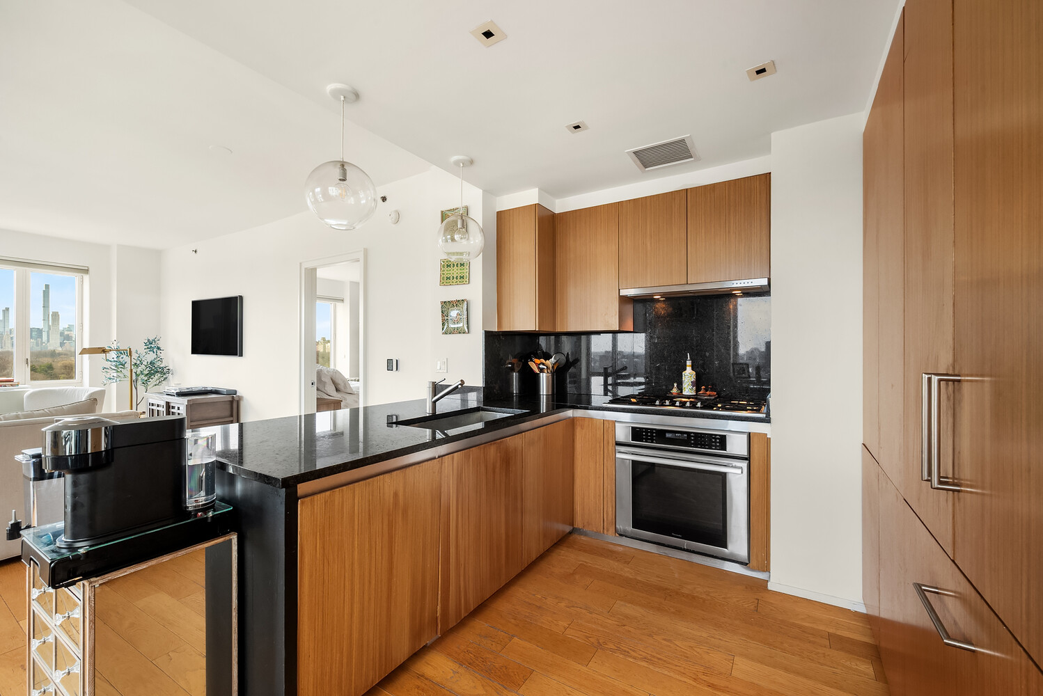 1280 Fifth Avenue 20C Upper East Side New York NY 10029