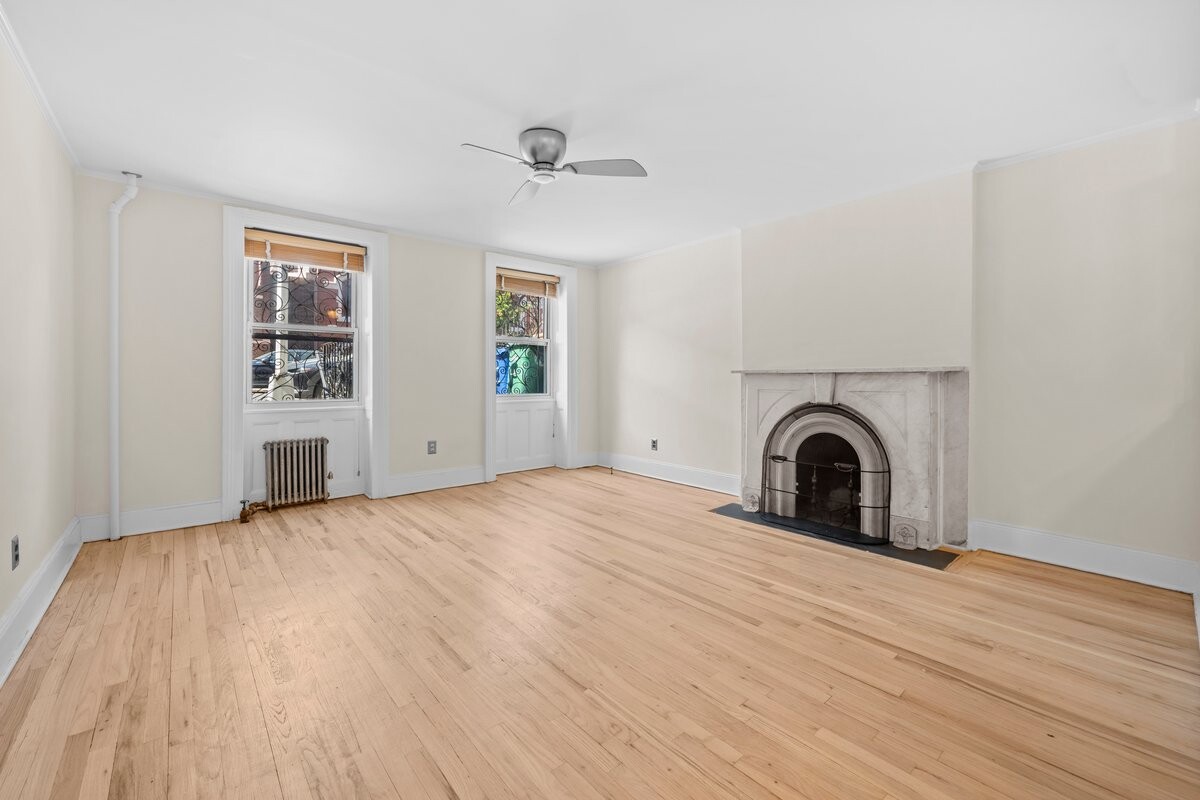 113 Carroll Street 1 Carroll Gardens Brooklyn NY 11231