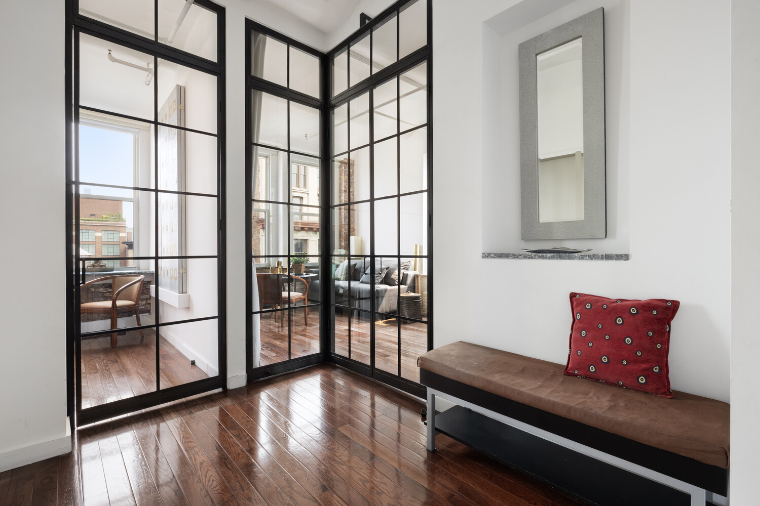 543 Broadway Soho New York NY 10012
