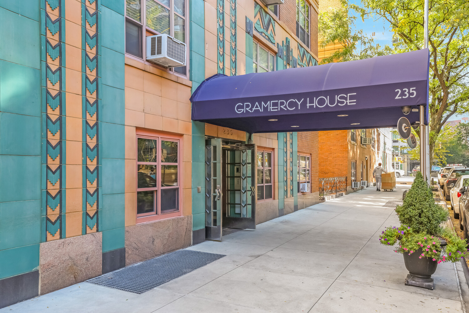 235 East 22nd Street Gramercy Park New York NY 10010