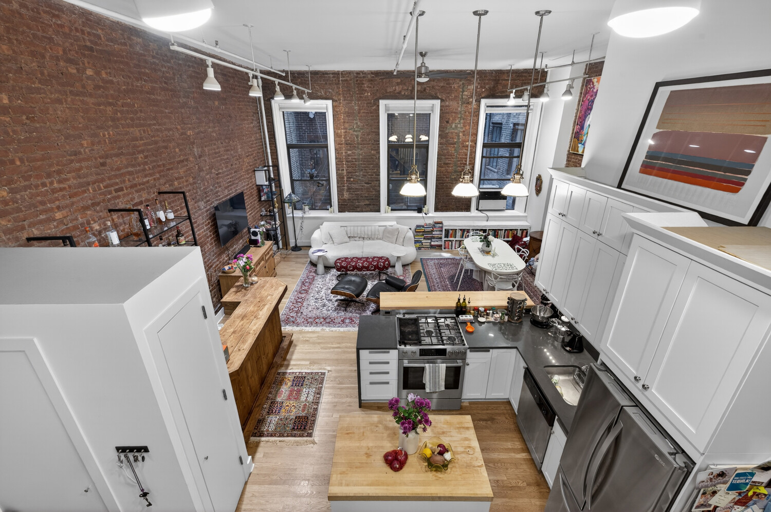 74 Reade Street 2ER Tribeca New York NY 10007