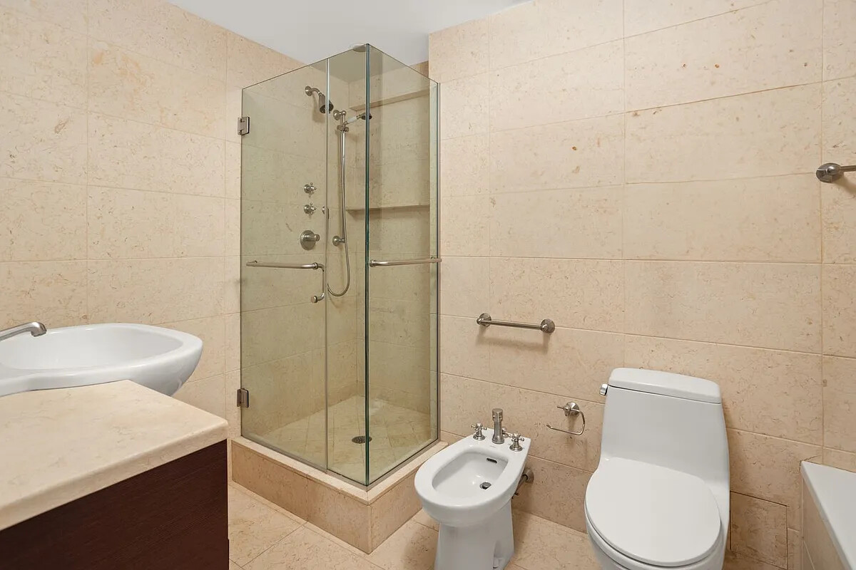 20 East 68th Street 10DE Upper East Side New York NY 10065