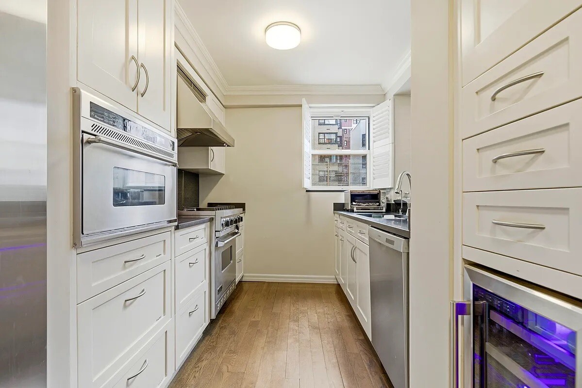 196 East 75th Street 3A Upper East Side New York NY 10021
