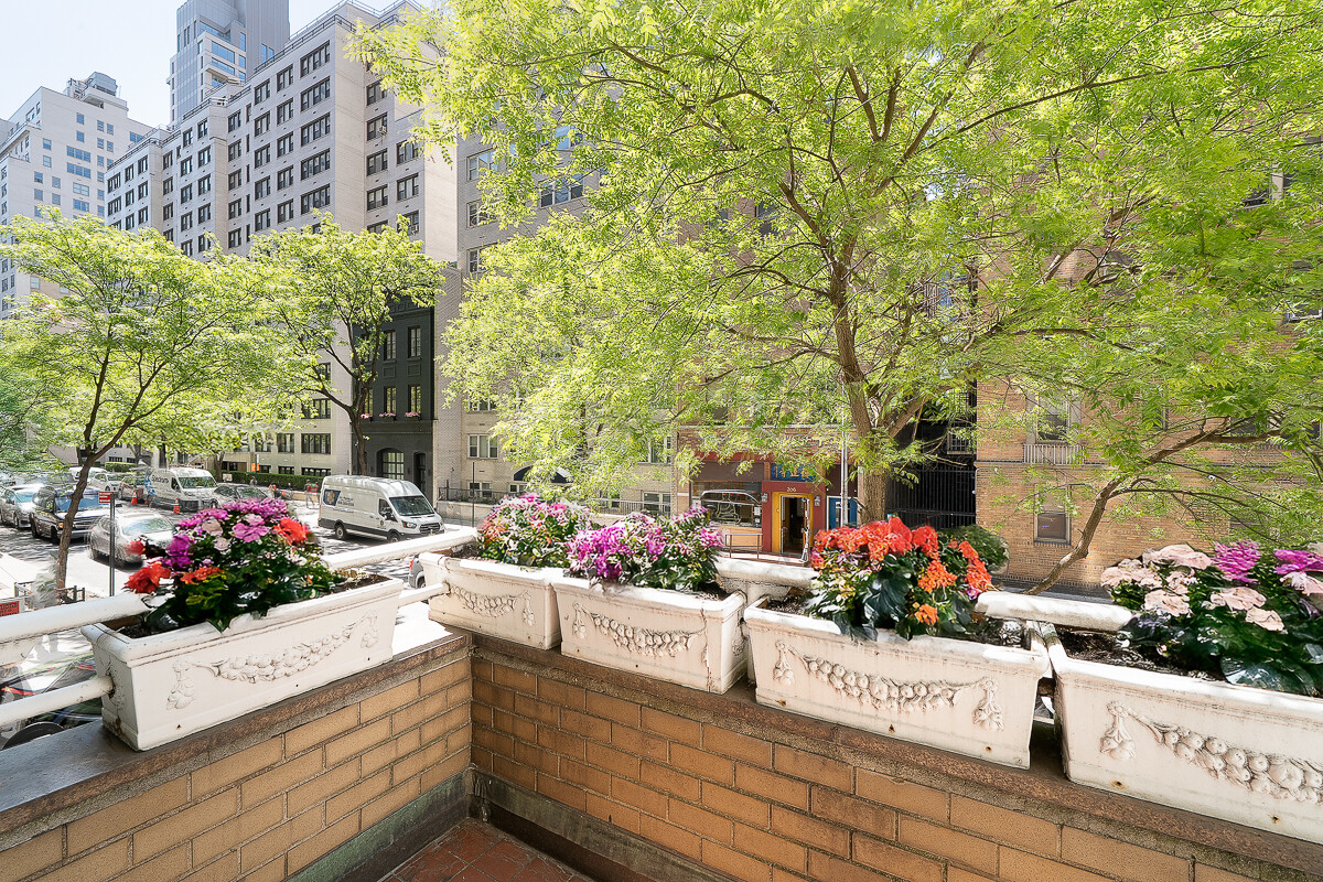 205 East 63rd Street 2AB Upper East Side New York NY 10065