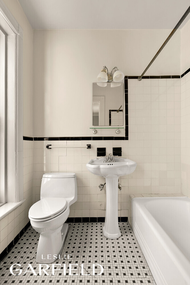 113 East 81st Street Upper East Side New York NY 10028