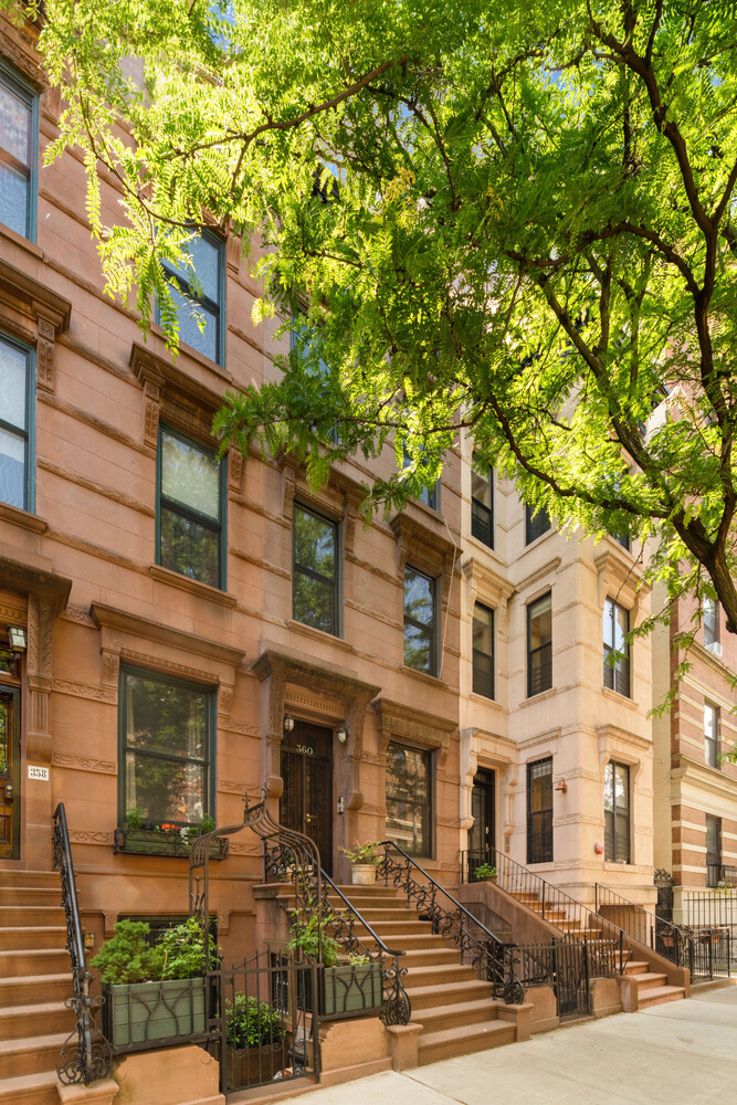 360 West 121st Street West Harlem New York NY 10027