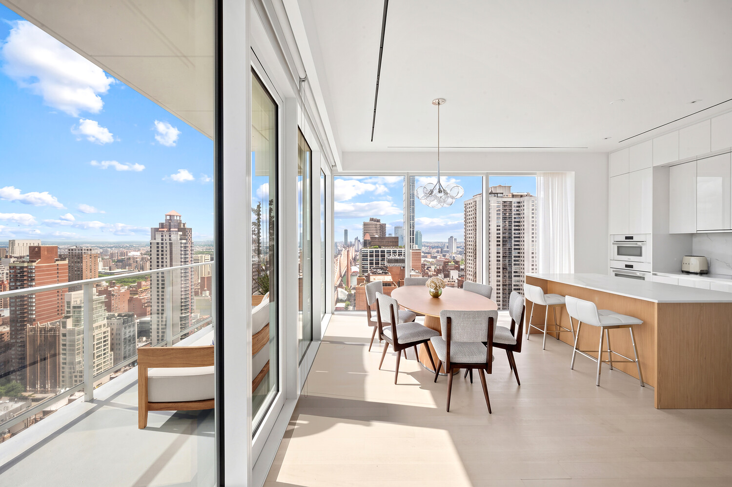 200 East 59th Street 27D Midtown East New York NY 10021