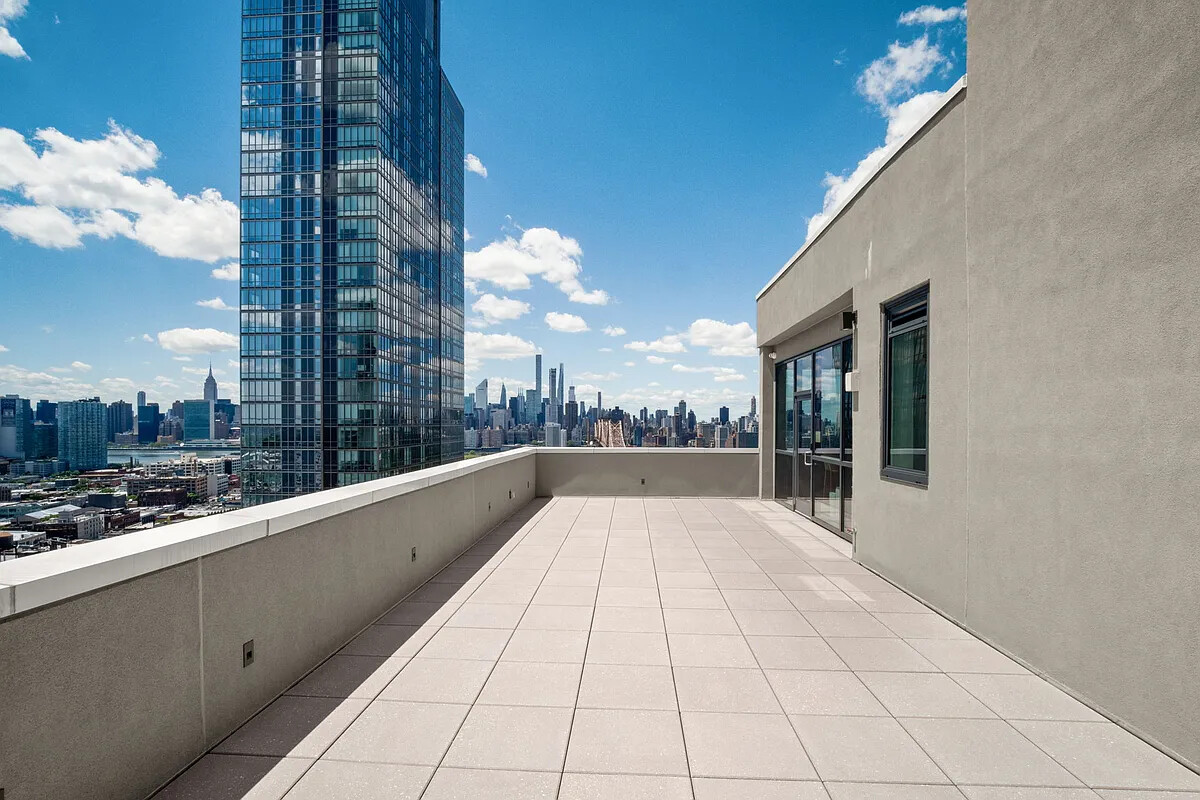 24-16 Queens Plaza South 15B Long Island City Queens NY 11101