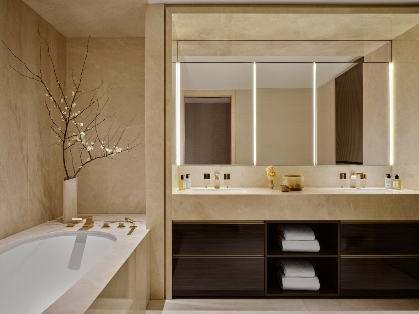 685 Fifth Avenue 17D Midtown East New York NY 10022