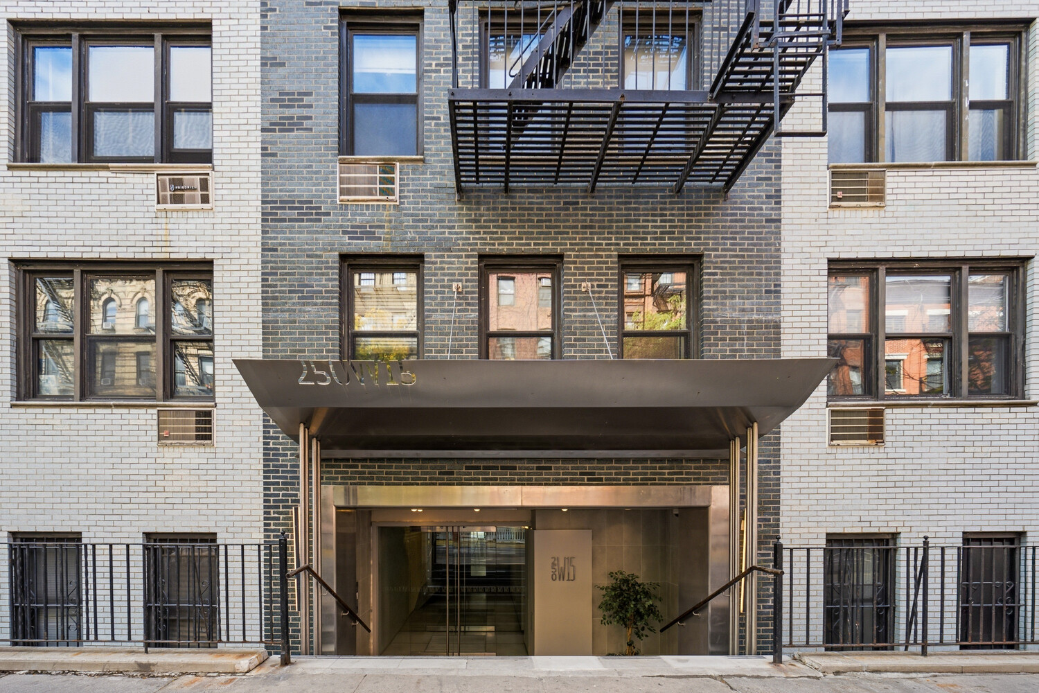 250 West 15th Street 6G Chelsea New York NY 10011