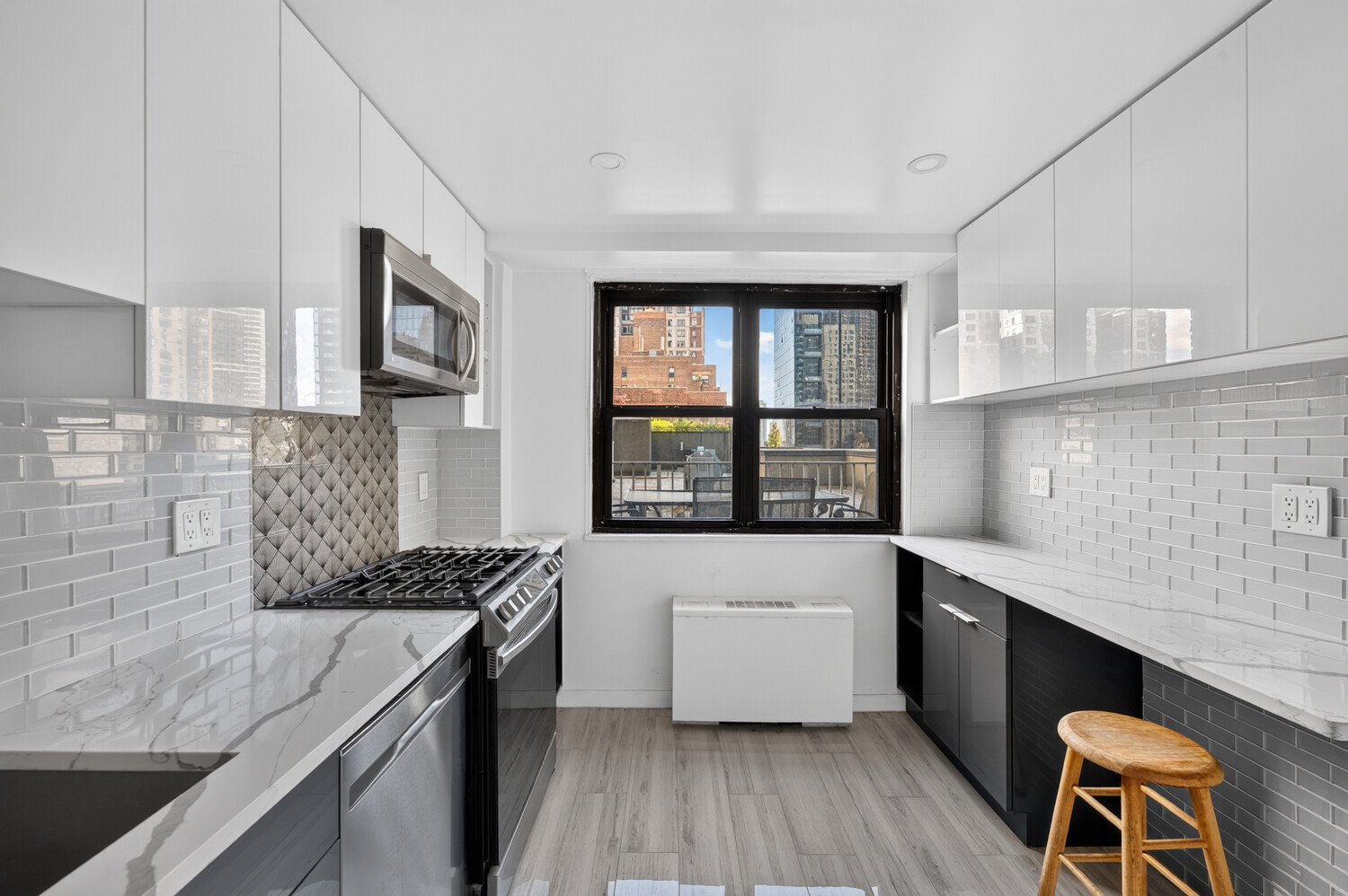 305 East 40th Street 15L Tudor City New York NY 10016