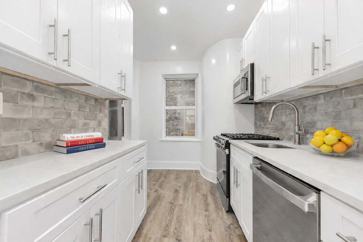 161 East 91st Street 2B Carnegie Hill New York NY 10128