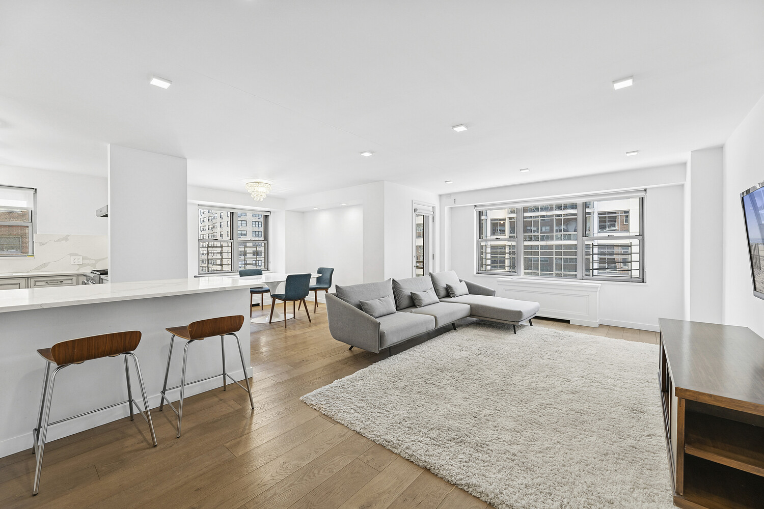 360 East 72nd Street B610 Upper East Side New York NY 10021