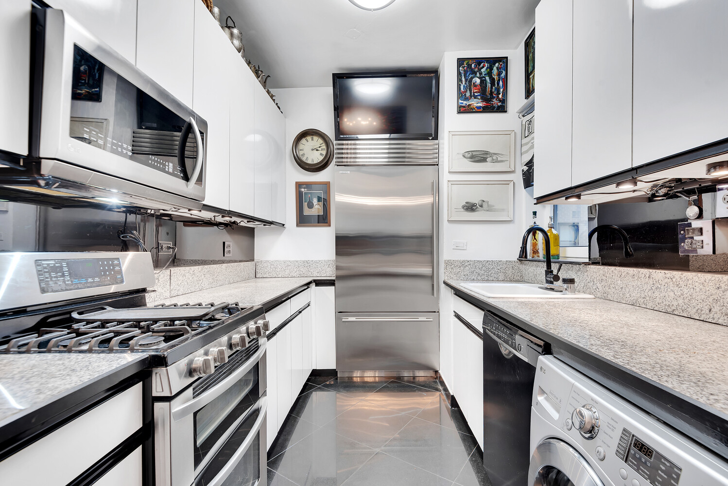 58 West 58th Street 6EF Midtown West New York NY 10019