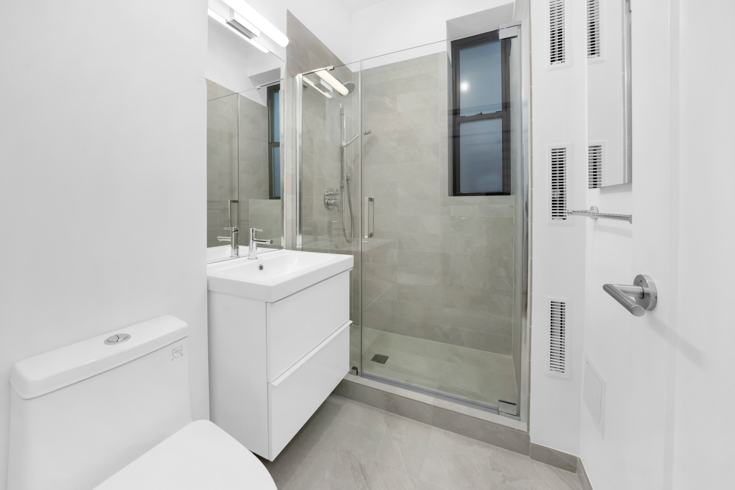 135 West 16th Street 111 Chelsea New York NY 10011