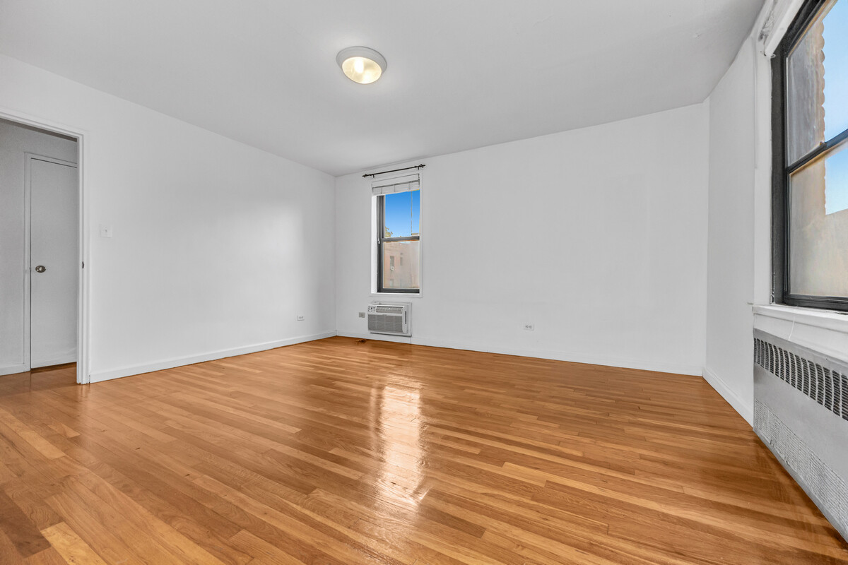 63-95 Austin Street 2G Rego Park Queens NY 11374