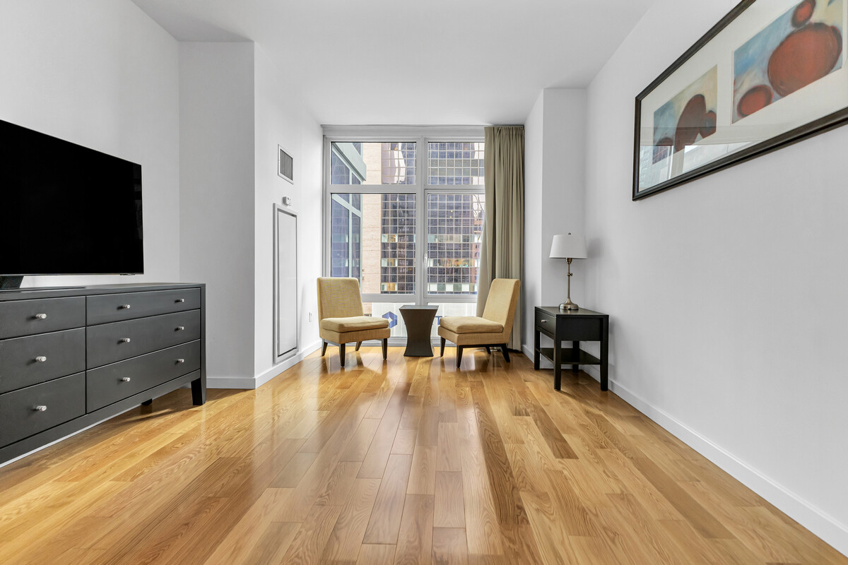 1600 Broadway Midtown West New York NY 10019