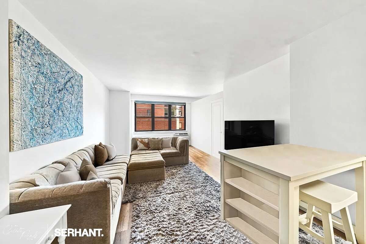301 East 63rd Street 8A Upper East Side New York NY 10065