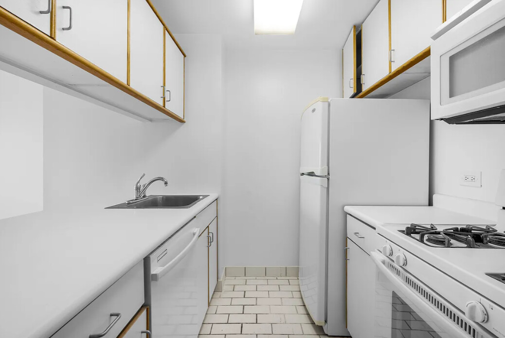 200 Rector Place 31C Battery Park City New York NY 10280