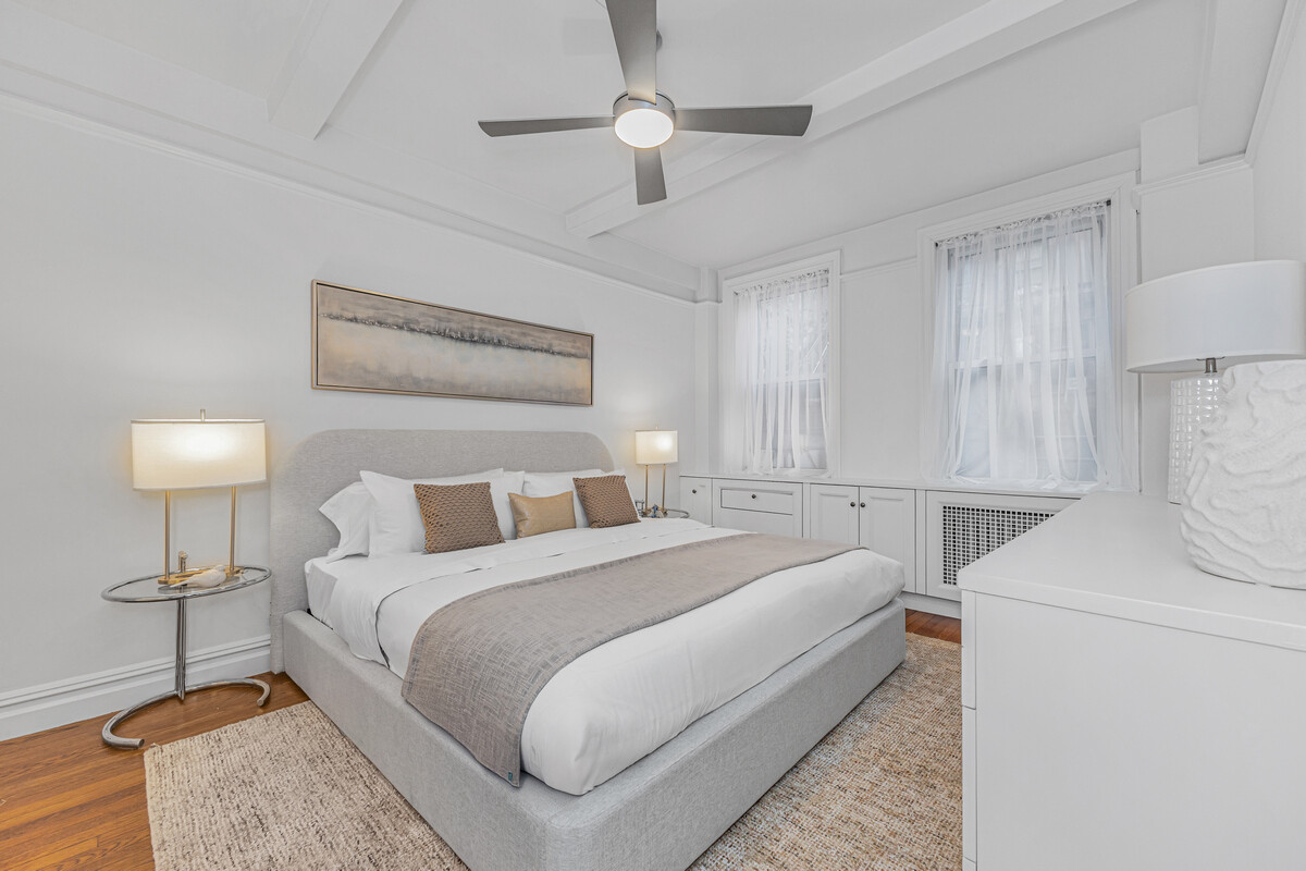 11 West 69th Street 2B Lincoln Square New York NY 10023