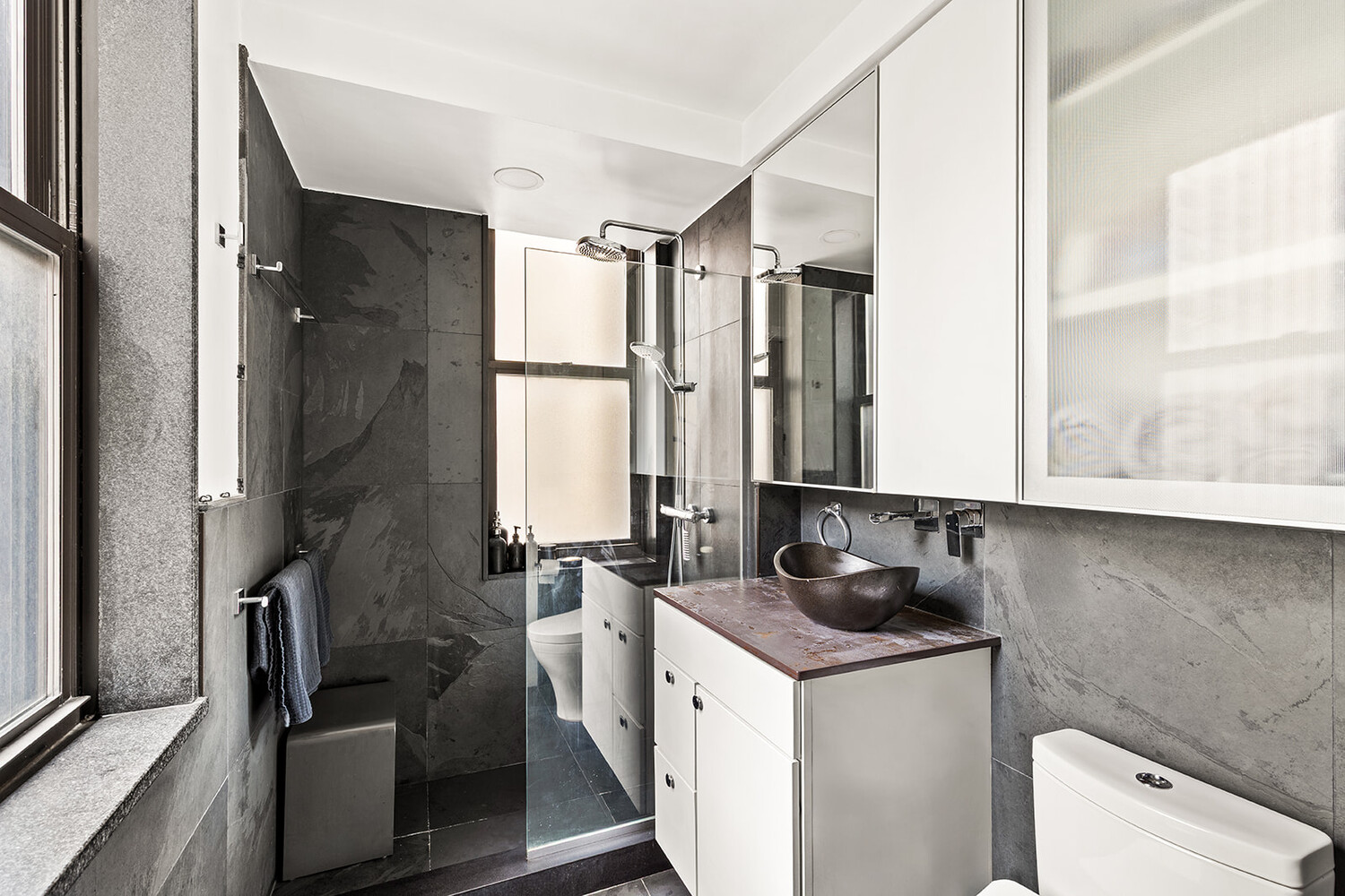 56 Pine Street 15/A Financial District New York NY 10005